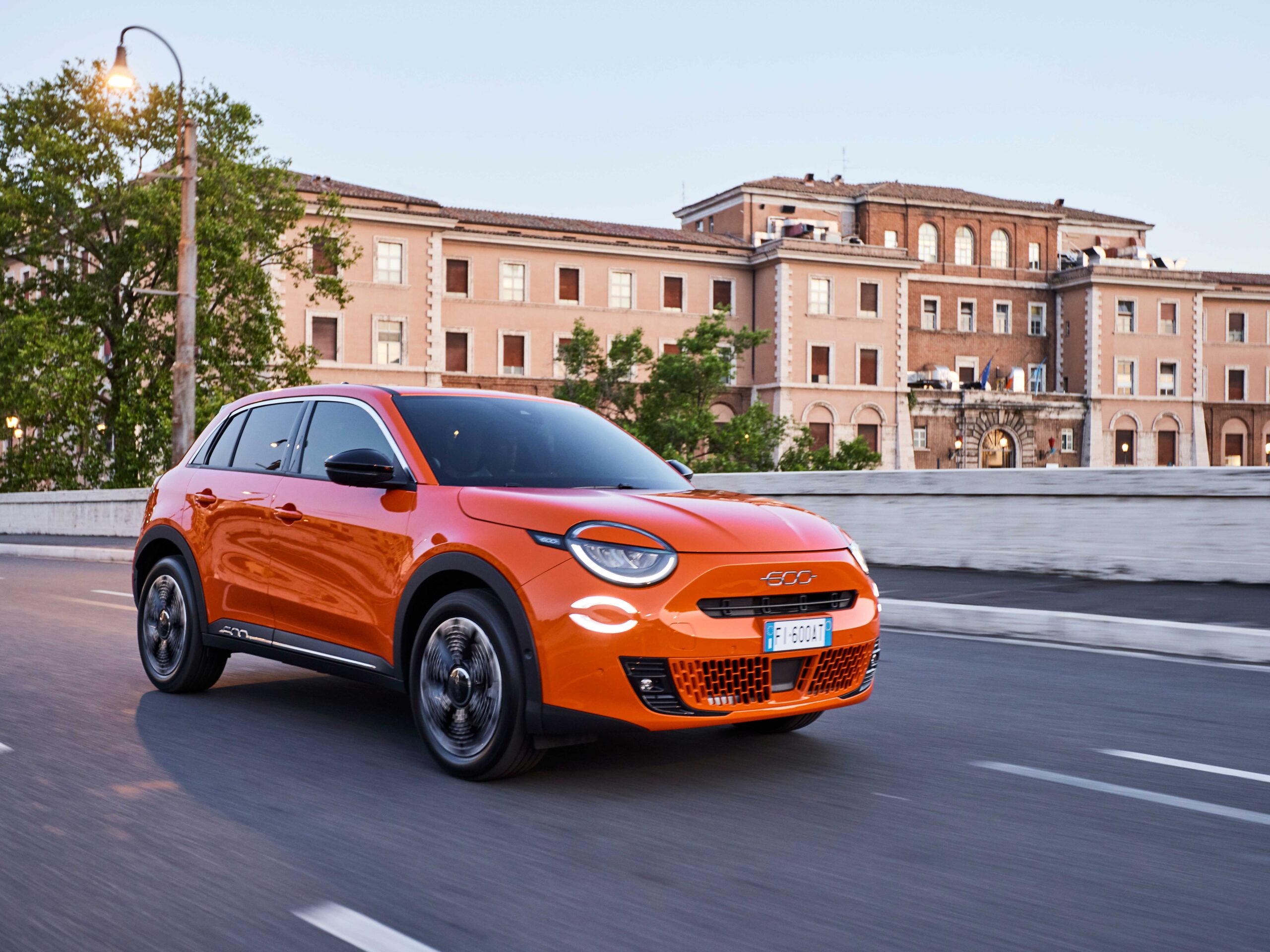 07_Fiat-600e-La-Prima