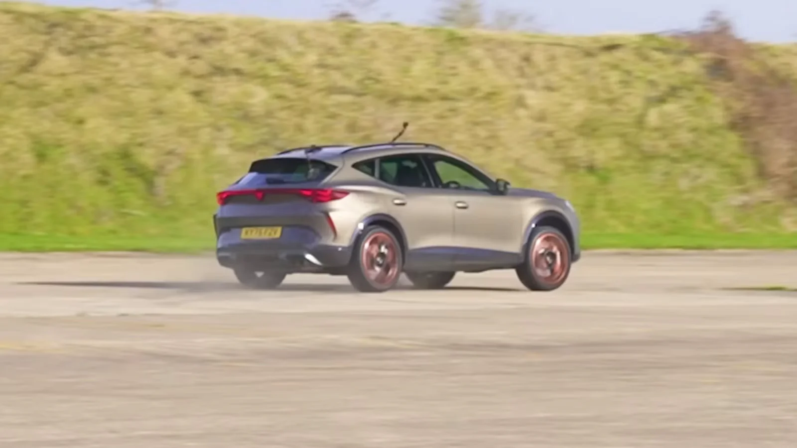 2025-Cupra-Formentor-side-drifting