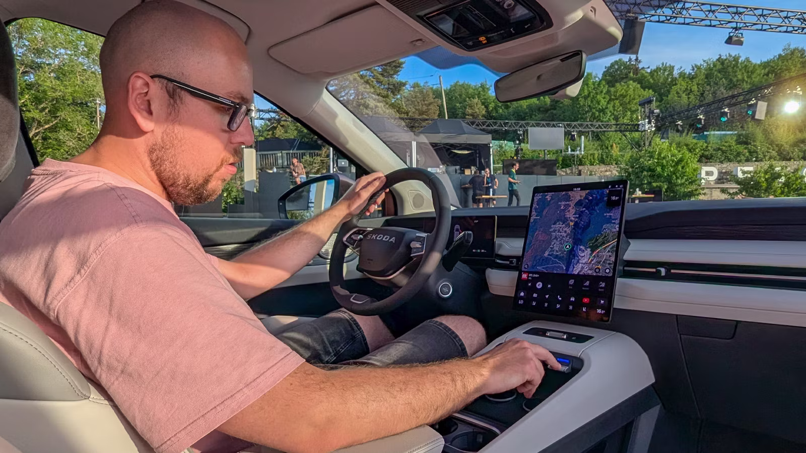 2026-Skoda-Peaq-interior-Carwow