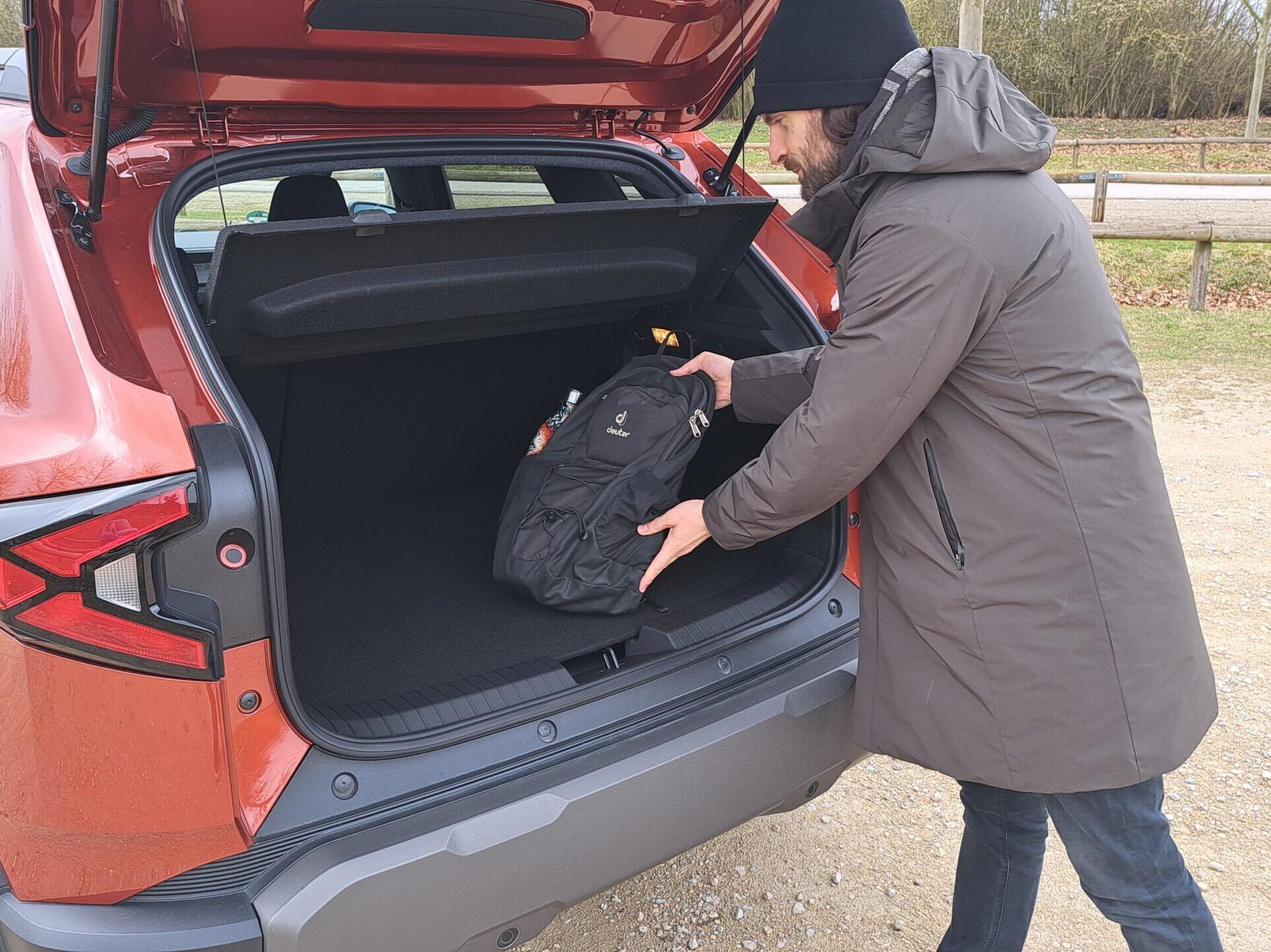 Dacia Duster Kofferraum mit Cvetko Mijatov