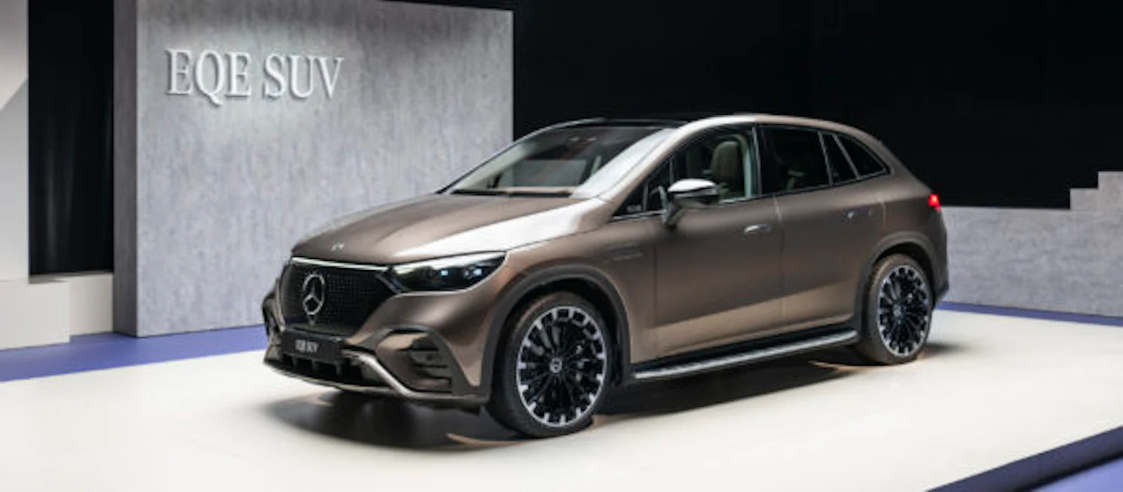 Mercedes EQE SUV