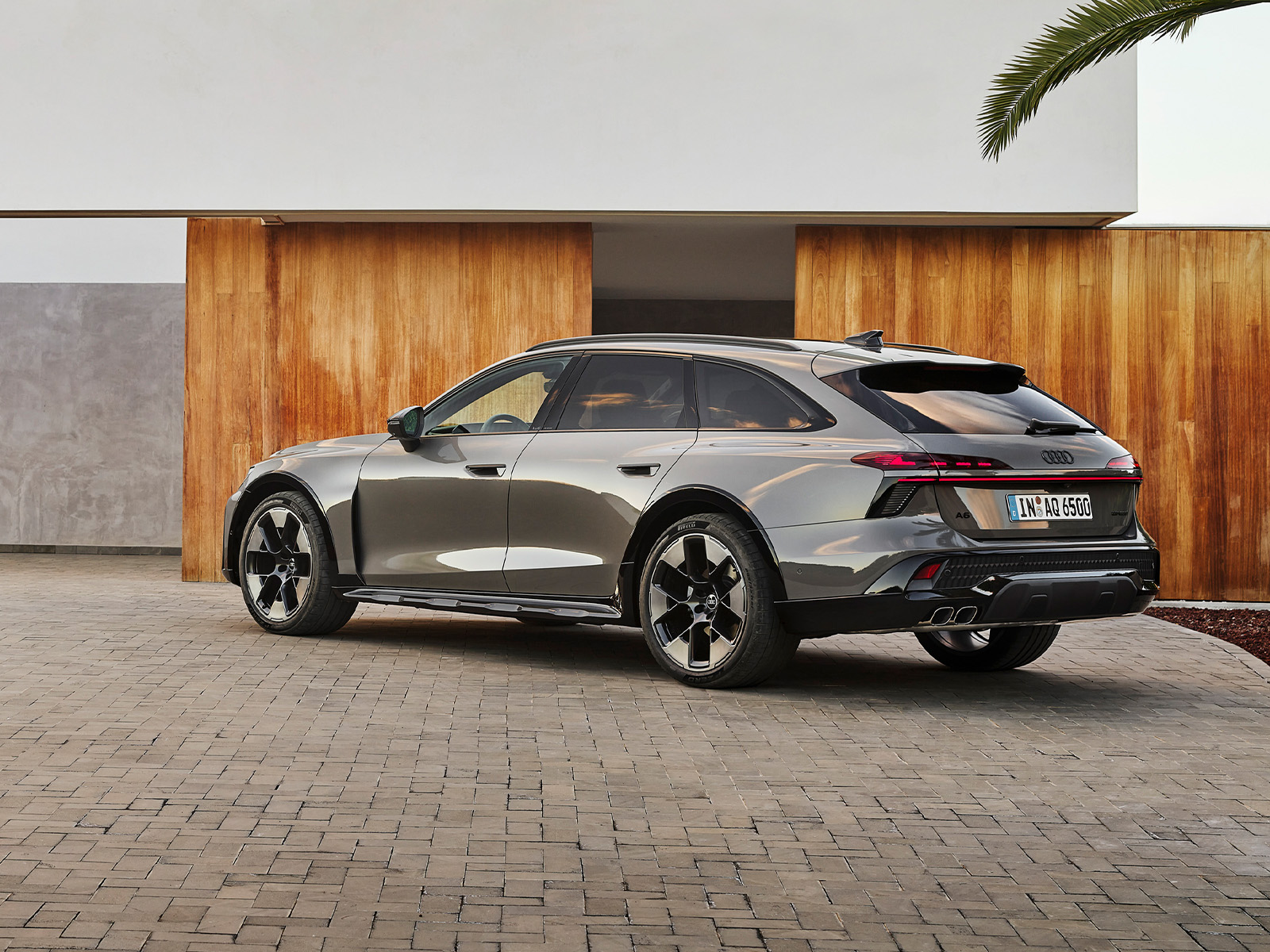 Audi A6 allroad Heckansicht zweidrittel 2