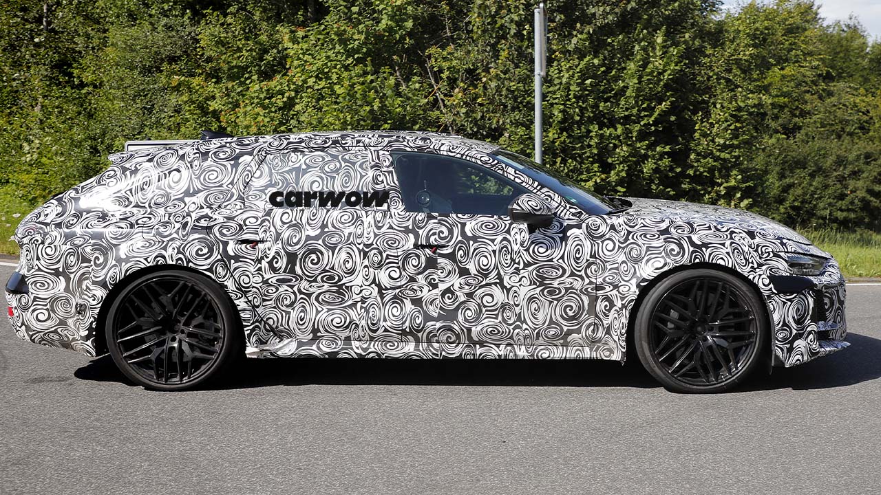 Audi RS7 Avant Testfahrt Seitenansicht