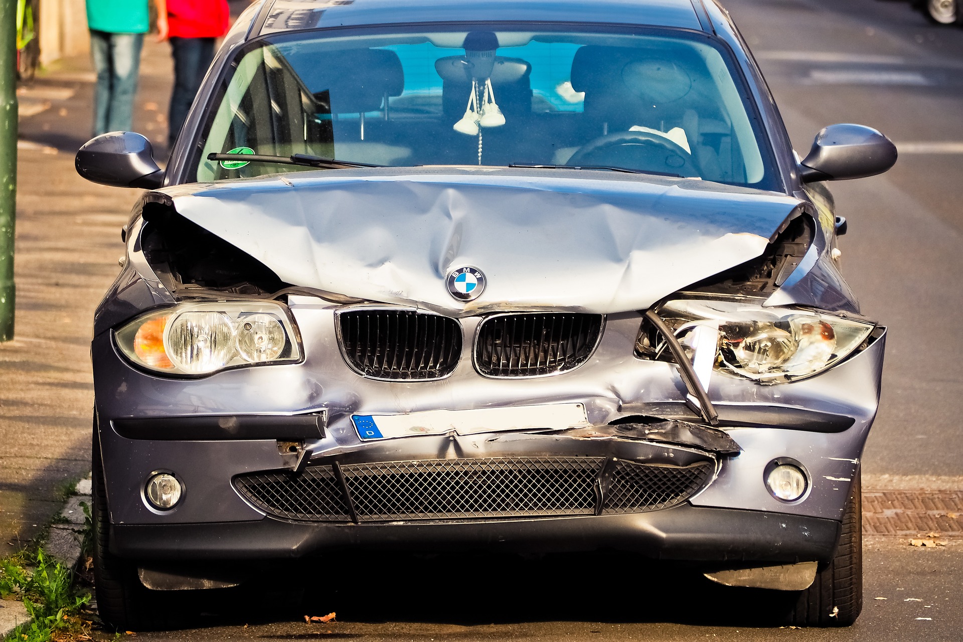 Wirtschaftlicher Totalschaden Am Auto - Was Tun? | Carwow.de