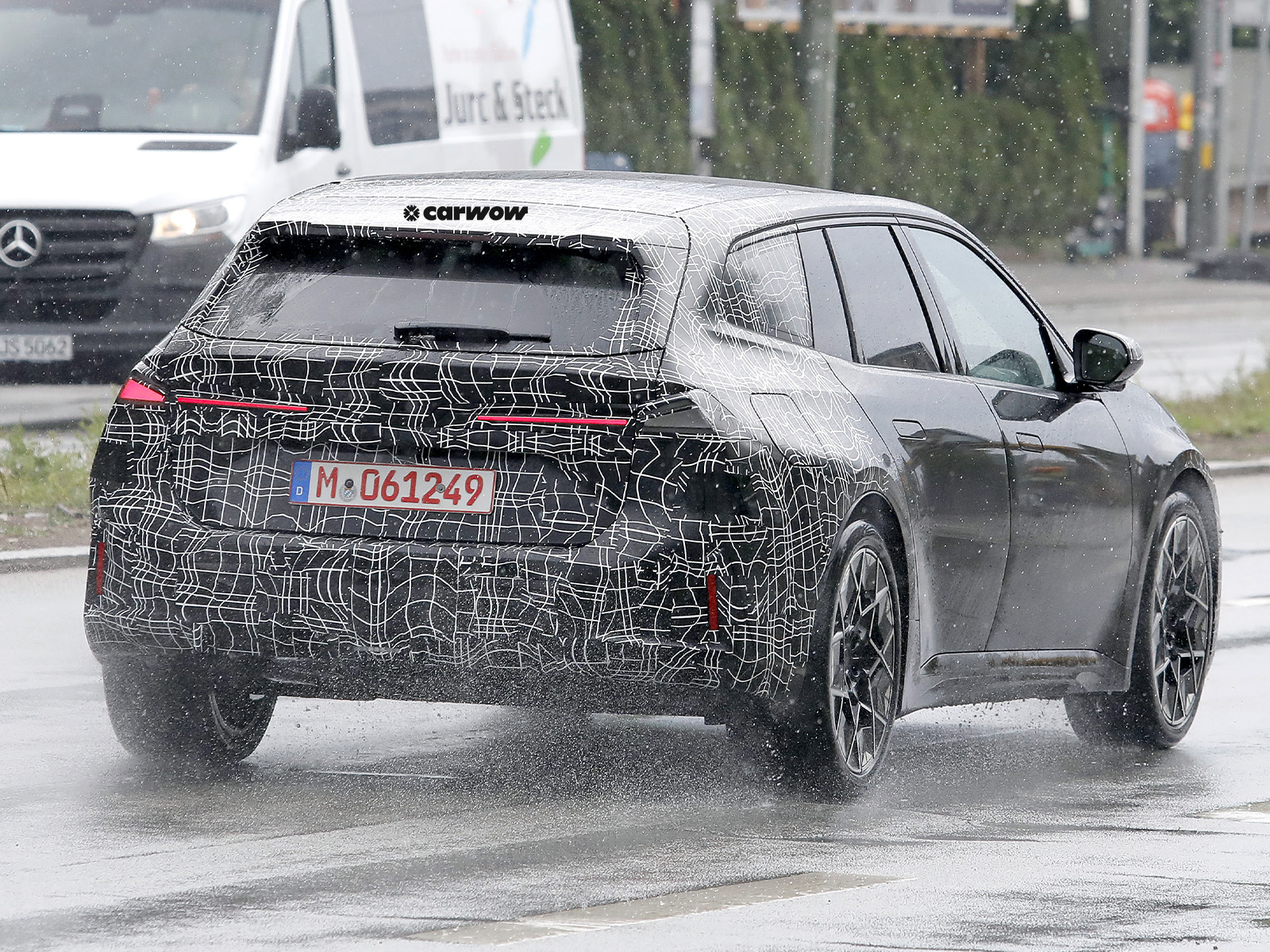 BMW i3 Touring auf Testfahrt Heckansicht 2