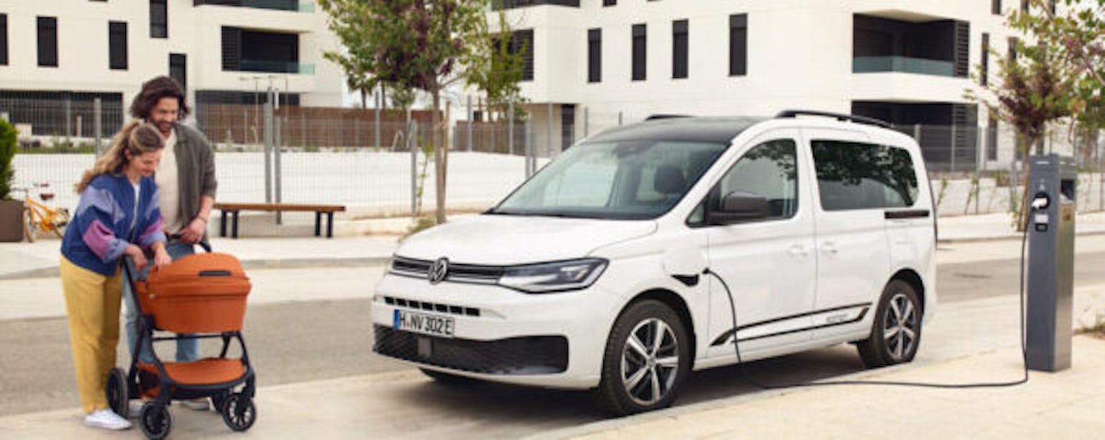 Der VW Caddy als Plug-in-Hybrid ist ein starker Konkurrent für den Ford Tourneo Courier