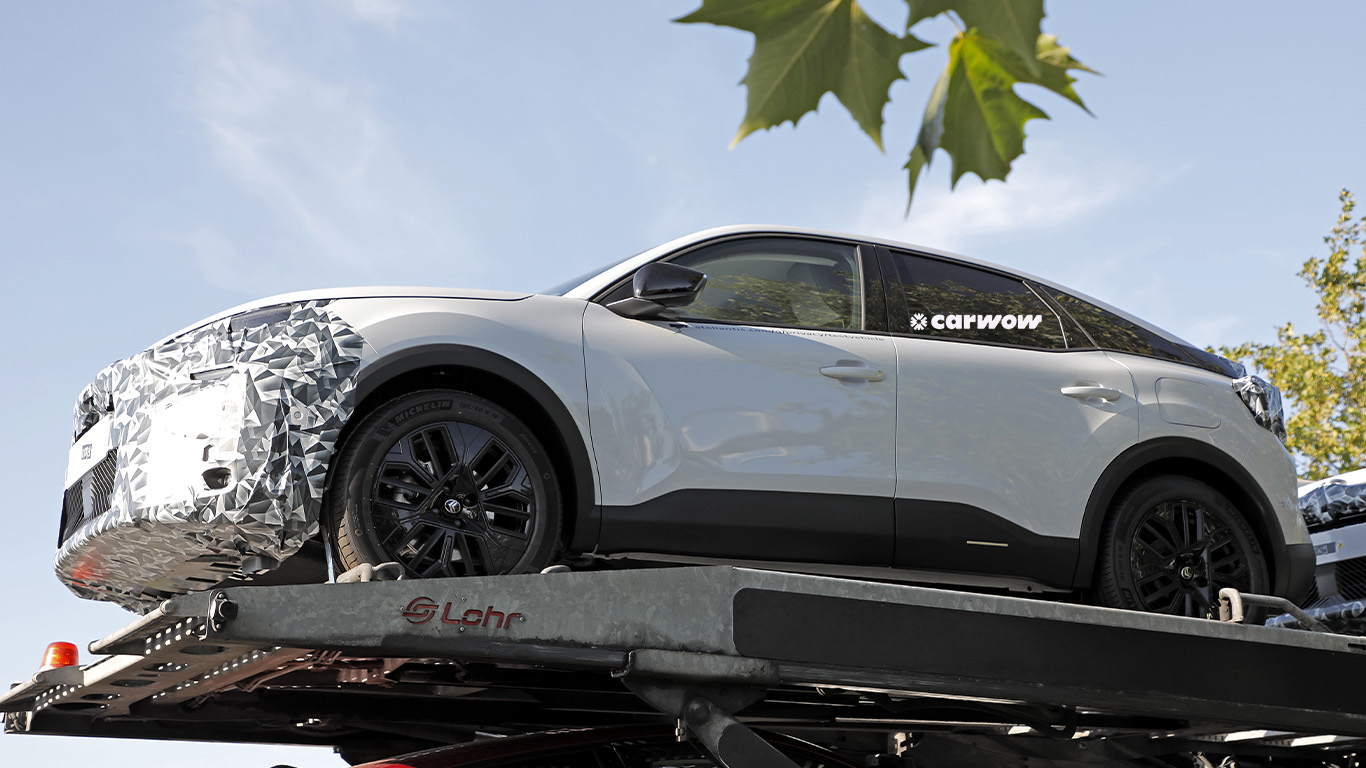 Citroen C4 facelift with camouflage