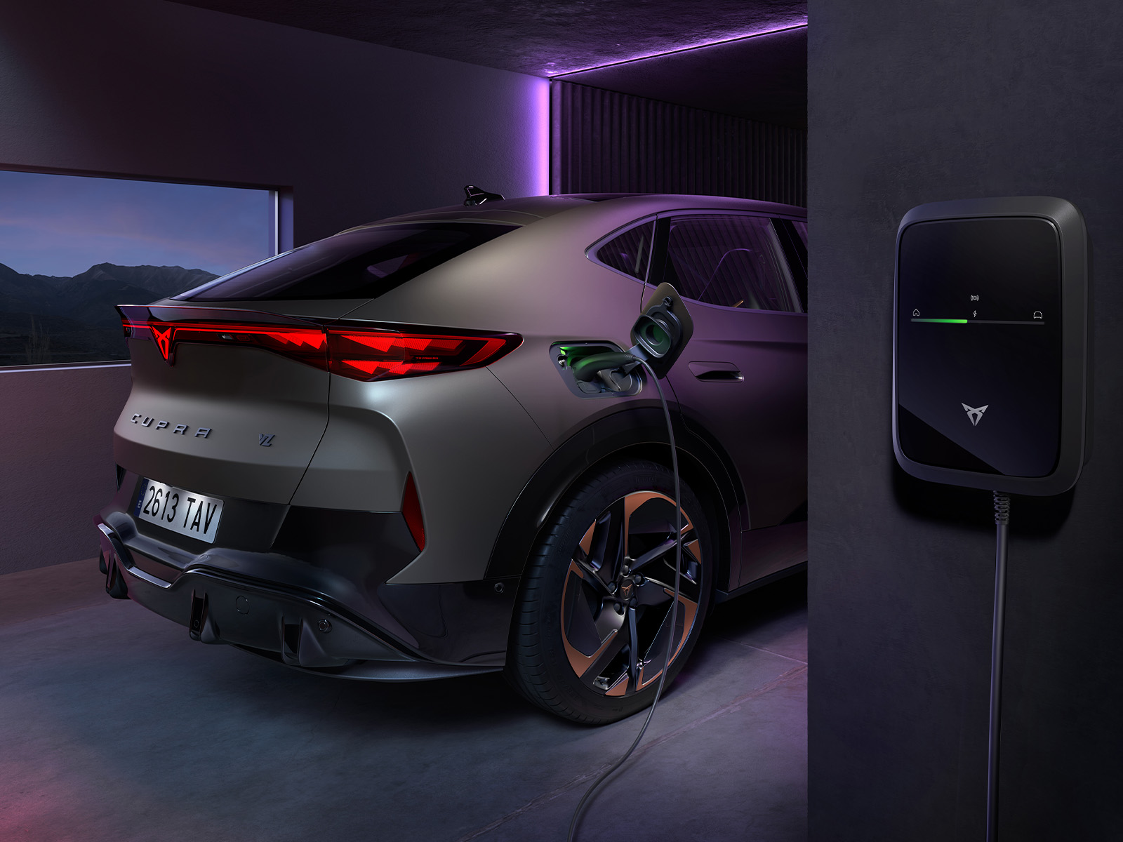 Cupra Tavascan 2026 Ladevorgang Heckansicht
