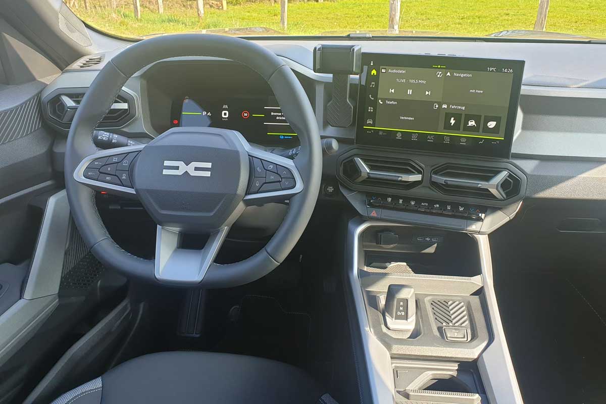 Dacia Bigster Innenraum Cockpit