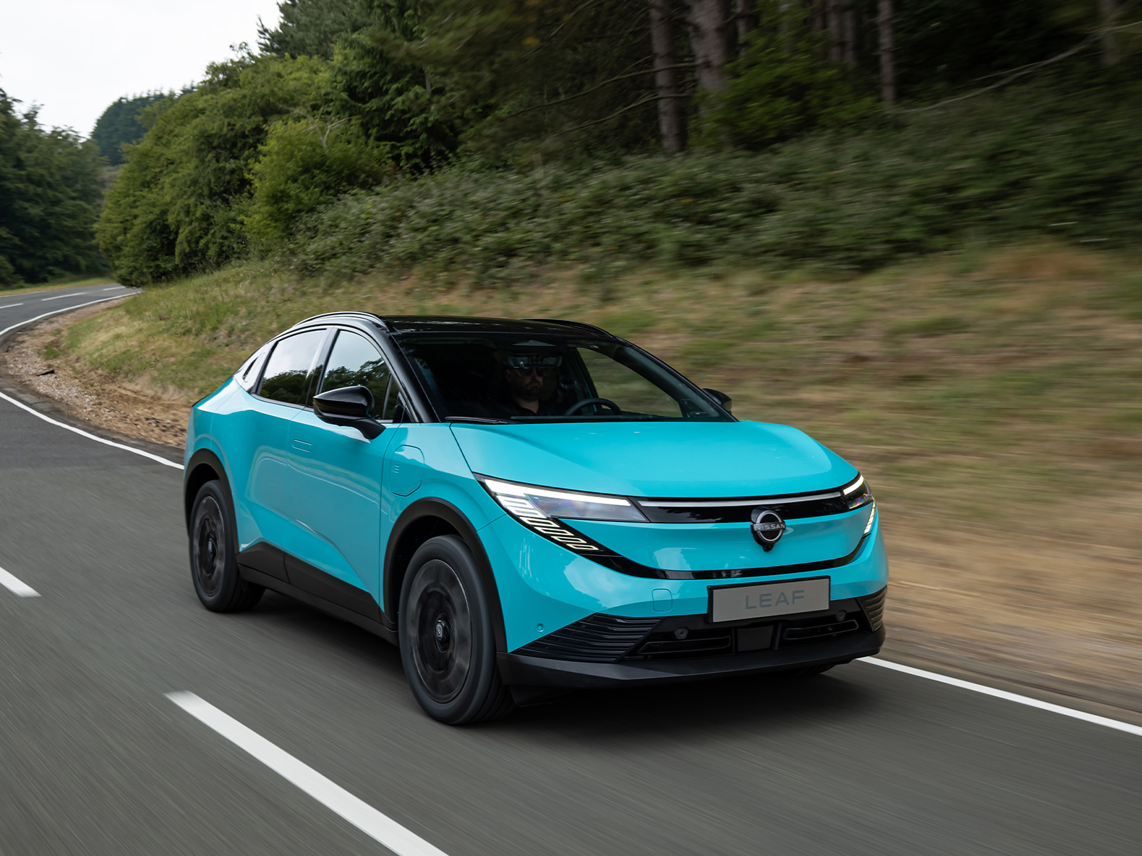 Der neue Nissan Leaf 2026 dynamisch Frontansicht