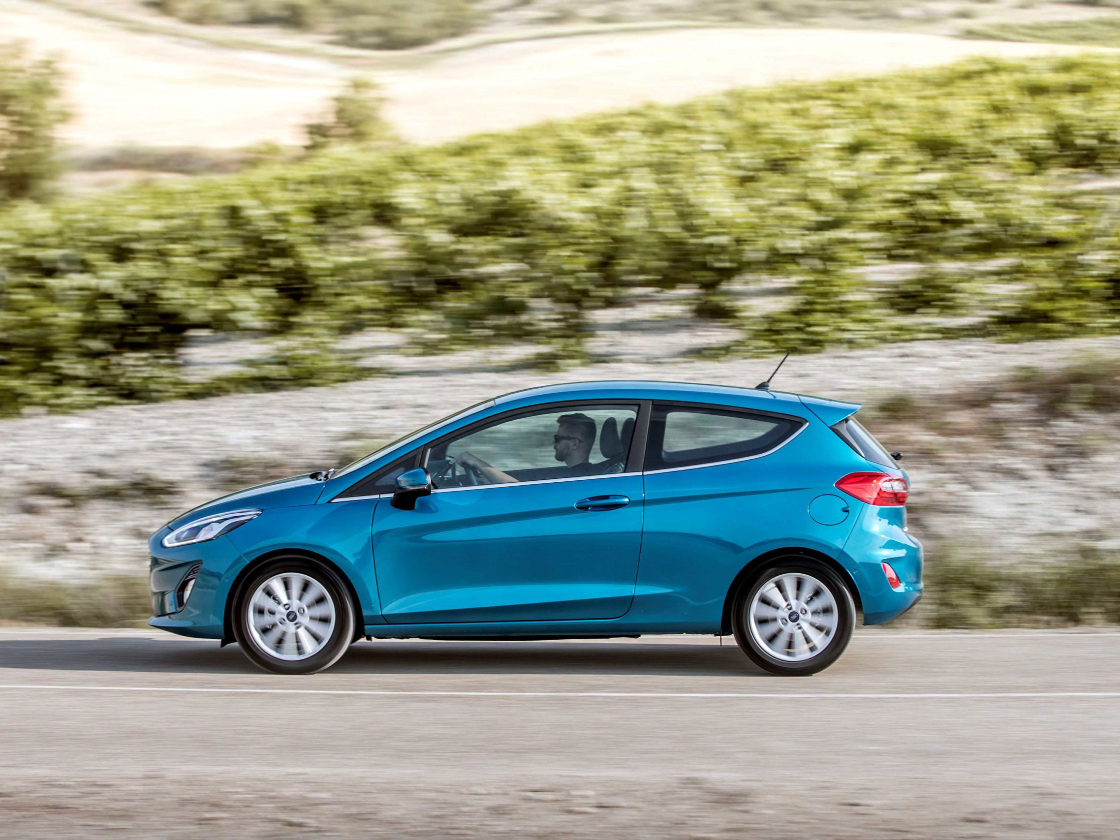 Ford_Fiesta_Side