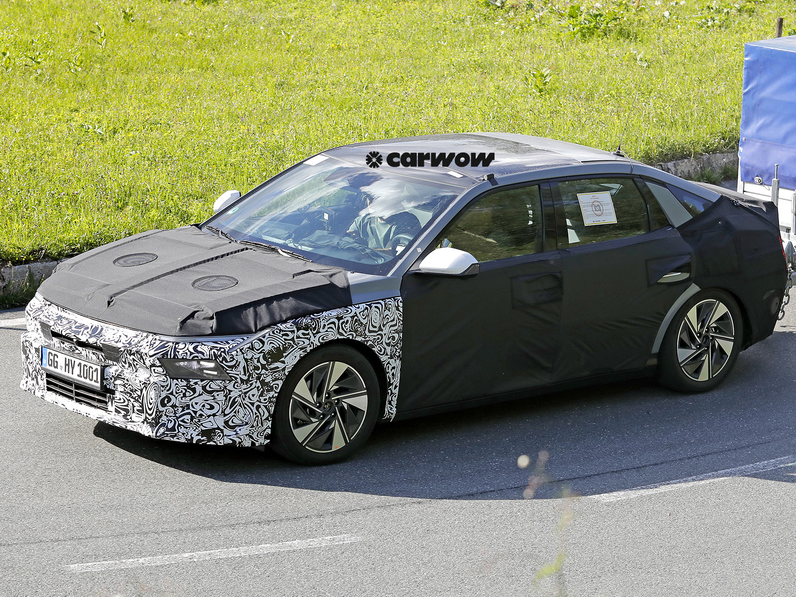 Hyundai Elantra auf Testfahrt 2026 Seitenansicht