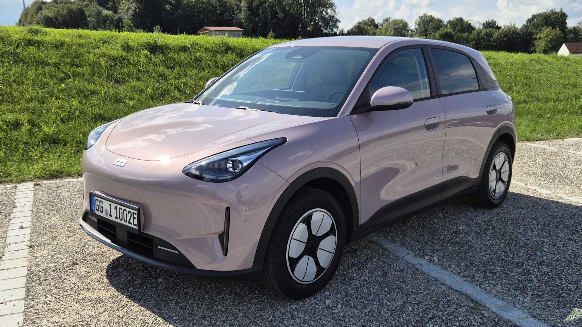 LHD 2026 Geely E2 Exterior3