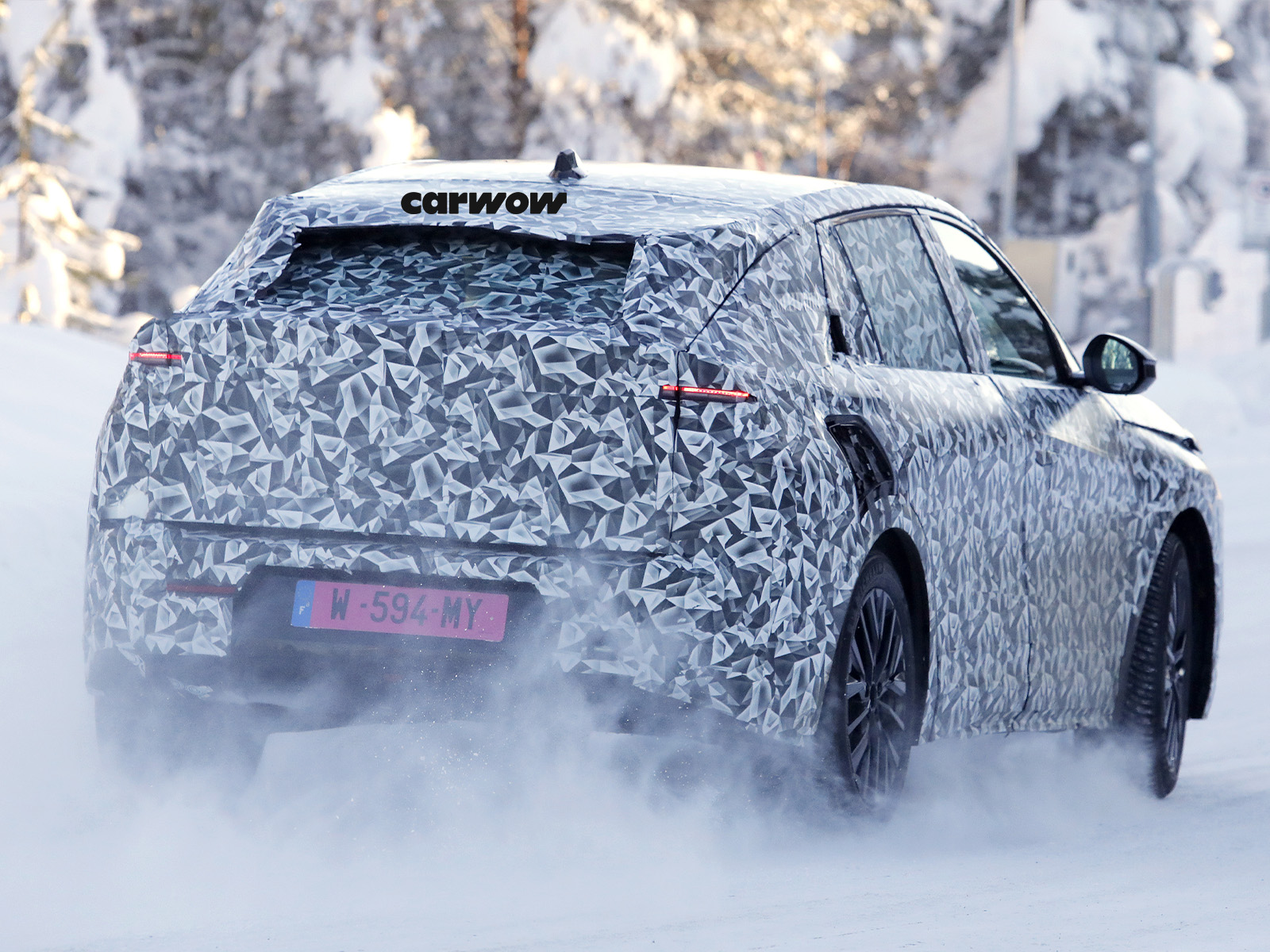 Lancia Gamma auf Testfahrt Heckansicht