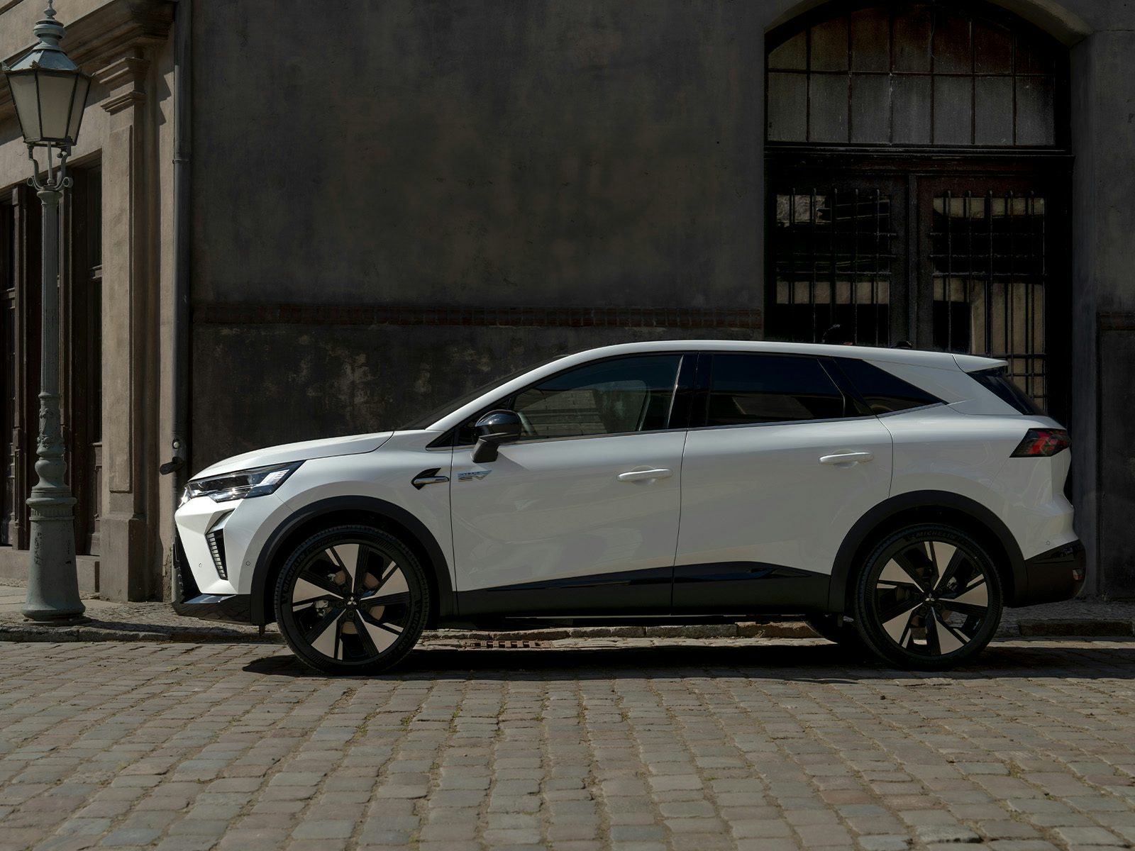 Mitsubishi Grandis Vorstellung Seitenansicht