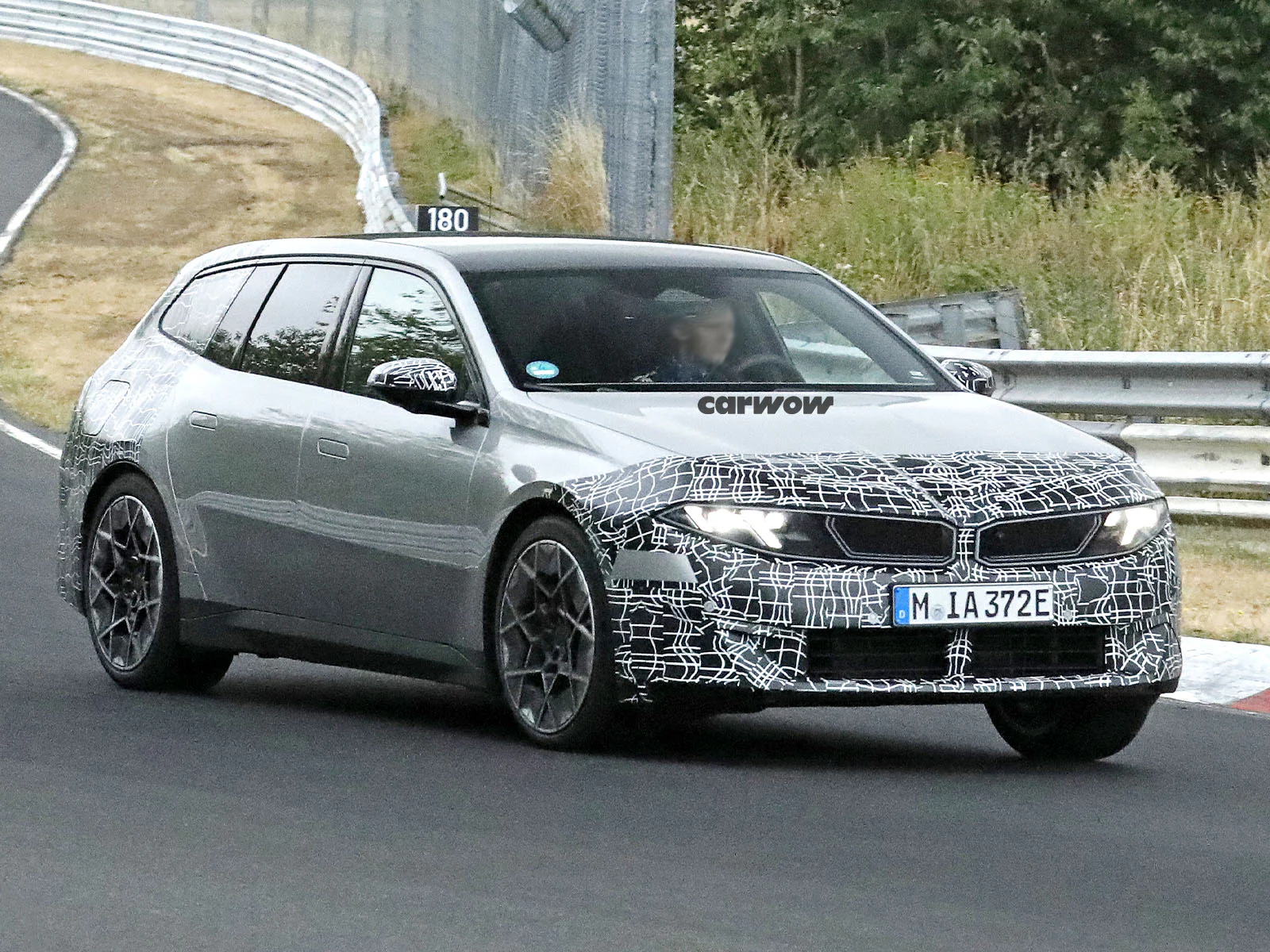Neue Bilder BMW i3 Touring auf Testfahrt Frontansicht