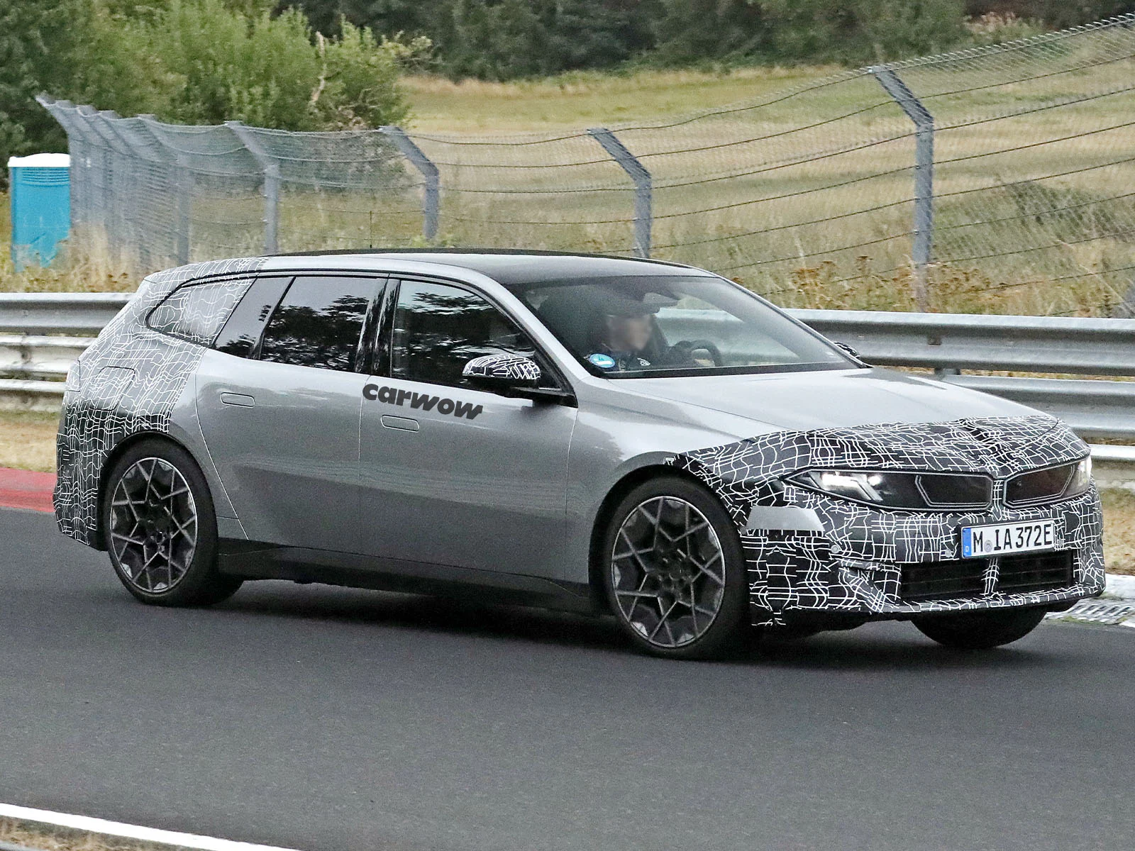Neue Bilder BMW i3 Touring auf Testfahrt Seitenansicht