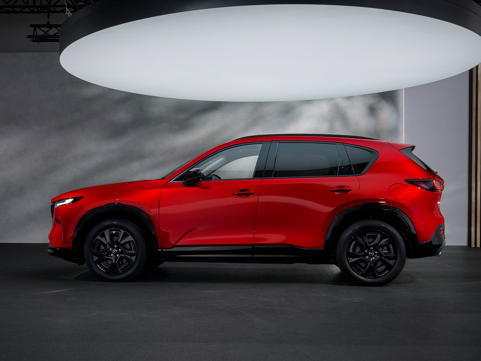 Neuer Mazda CX-5 2025 Seitenansicht