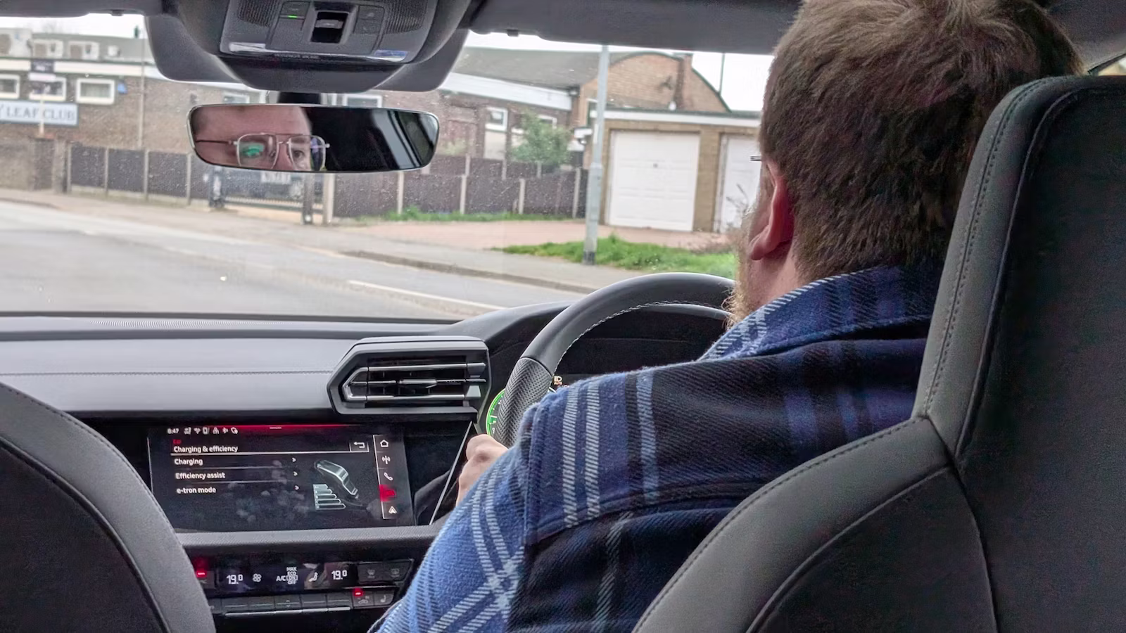 Audi A3 Sportback während der Fahrt