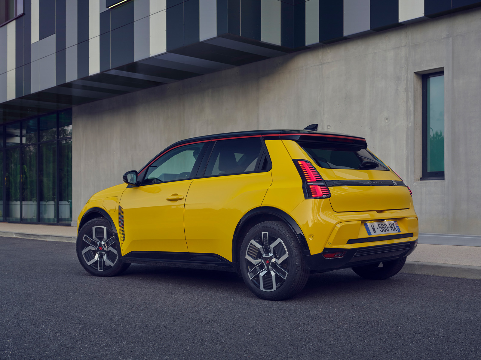 Renault 5 E-Tech Heck seitlich