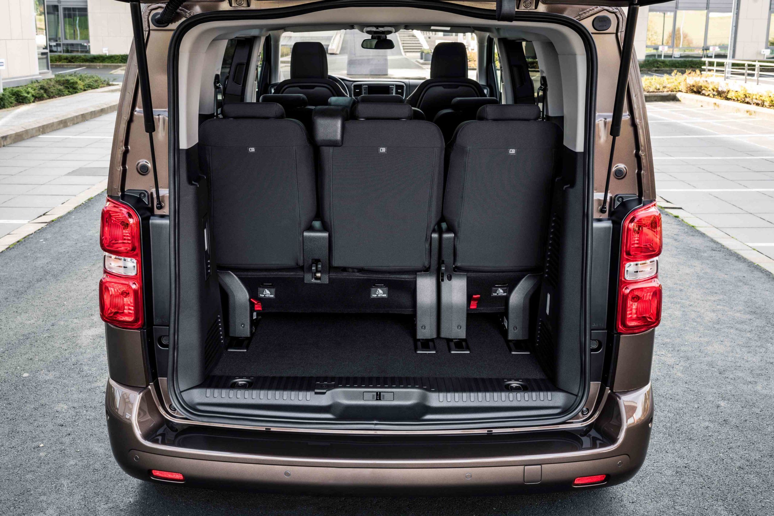 toyota-proace-verso-electric-preis-motoren-ausstattungen-und