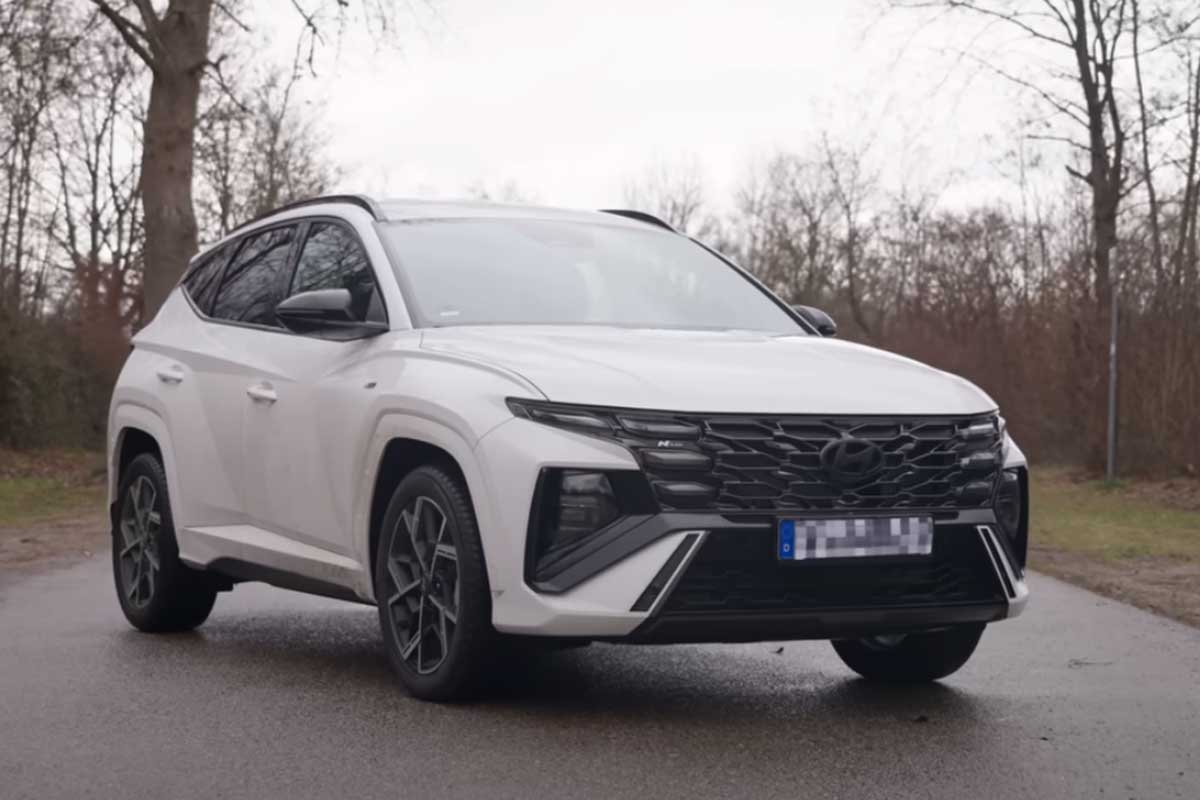 Hyundai Tucson in weiss Frontansicht