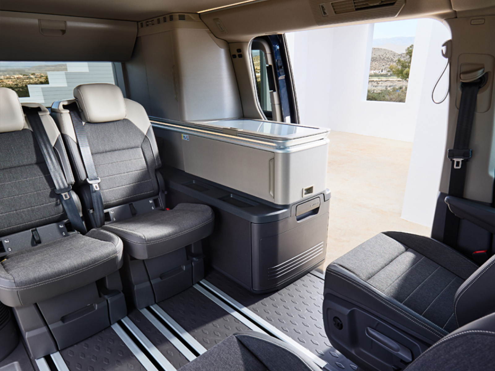 VW California im Angebot August 2025 Innenraum