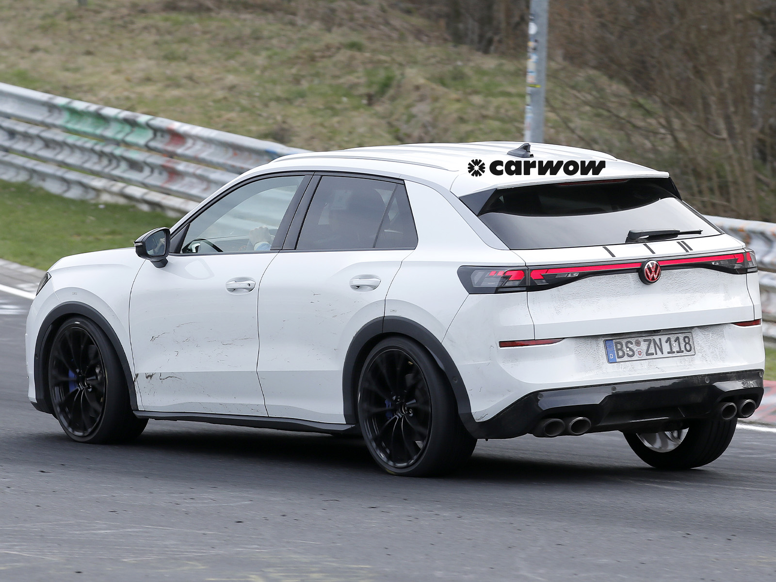 VW T-Roc R Testfahrt Nurburgring Heckansicht