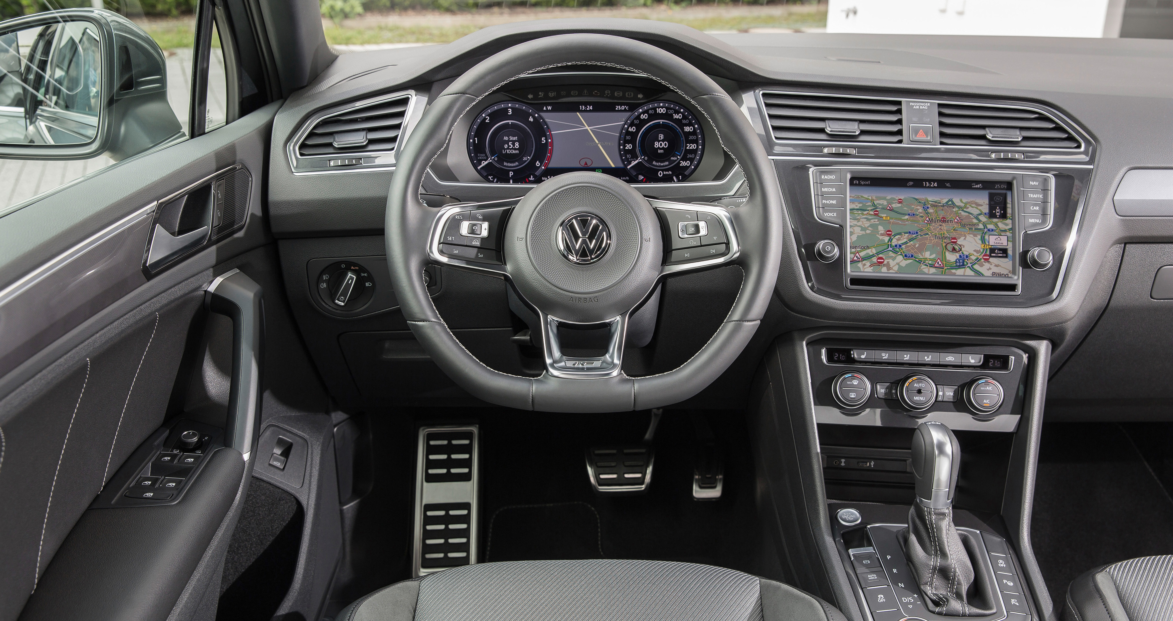 VW Tiguan RLine Der sportliche KompaktSUV carwow.de