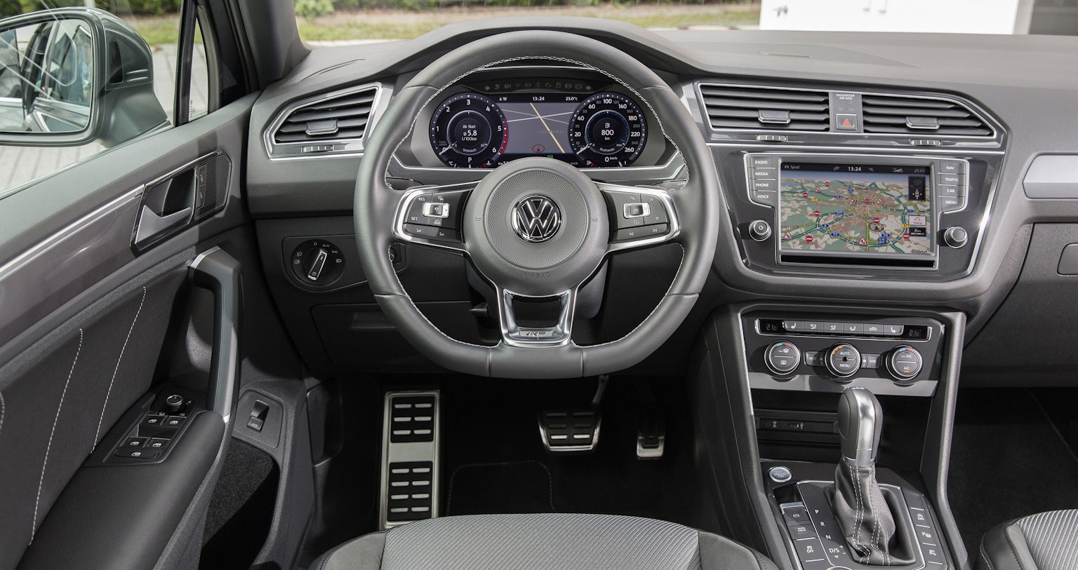 VW Tiguan RLine Der sportliche KompaktSUV carwow.de