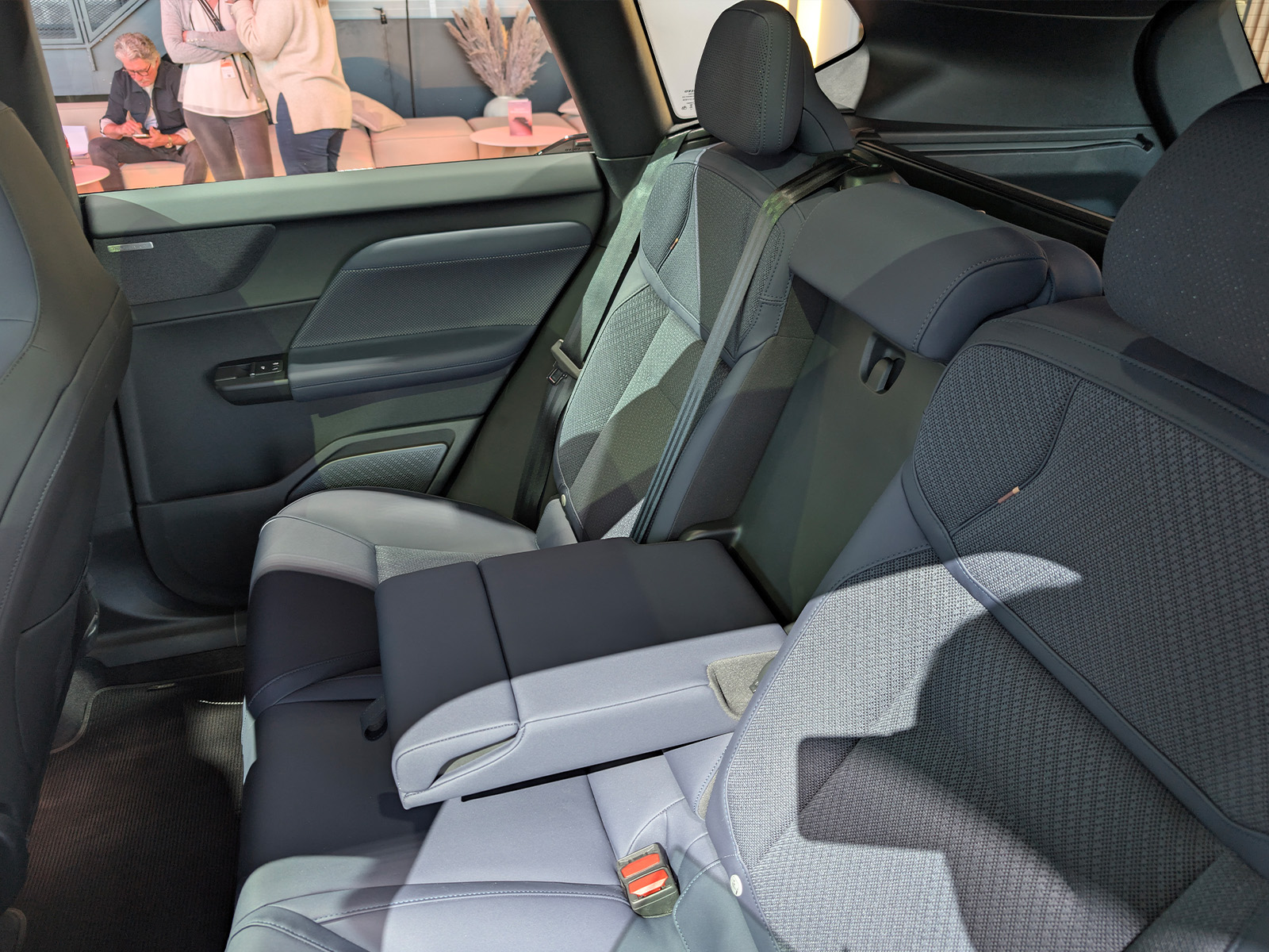 Volvo EX60 Sitzprobe Fond