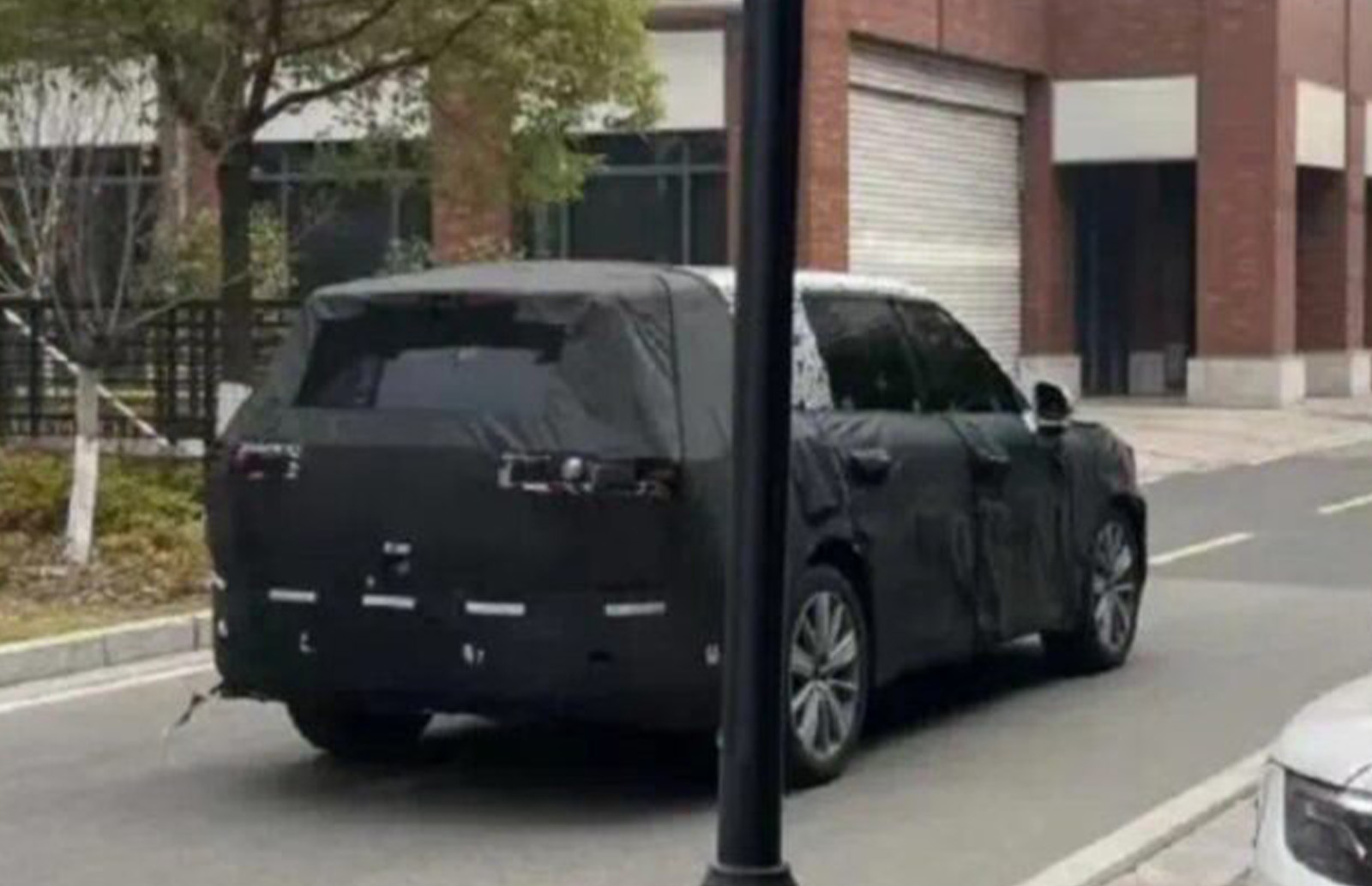 Xiaomi YU9 auf Testfahrt Heckansicht