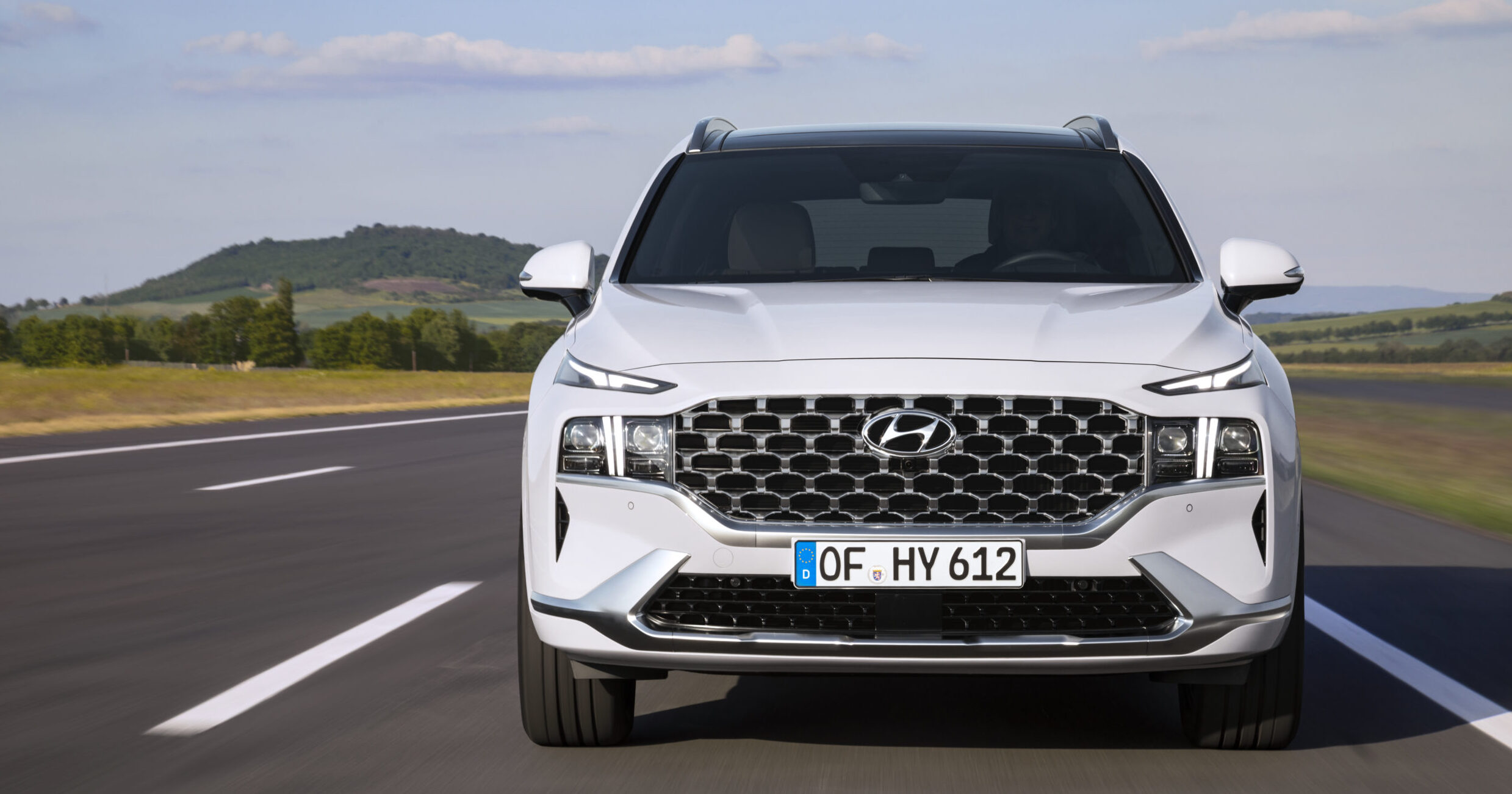 Hyundai_Santa_Fe_Hybrid