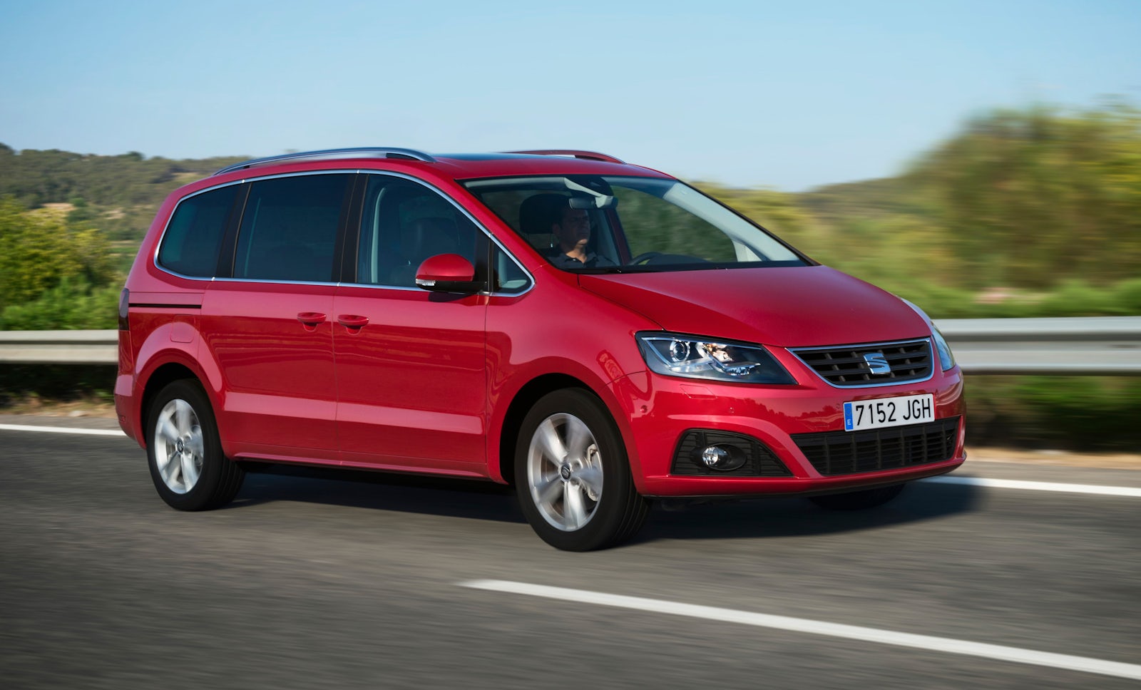 Seat Alhambra vorne rot