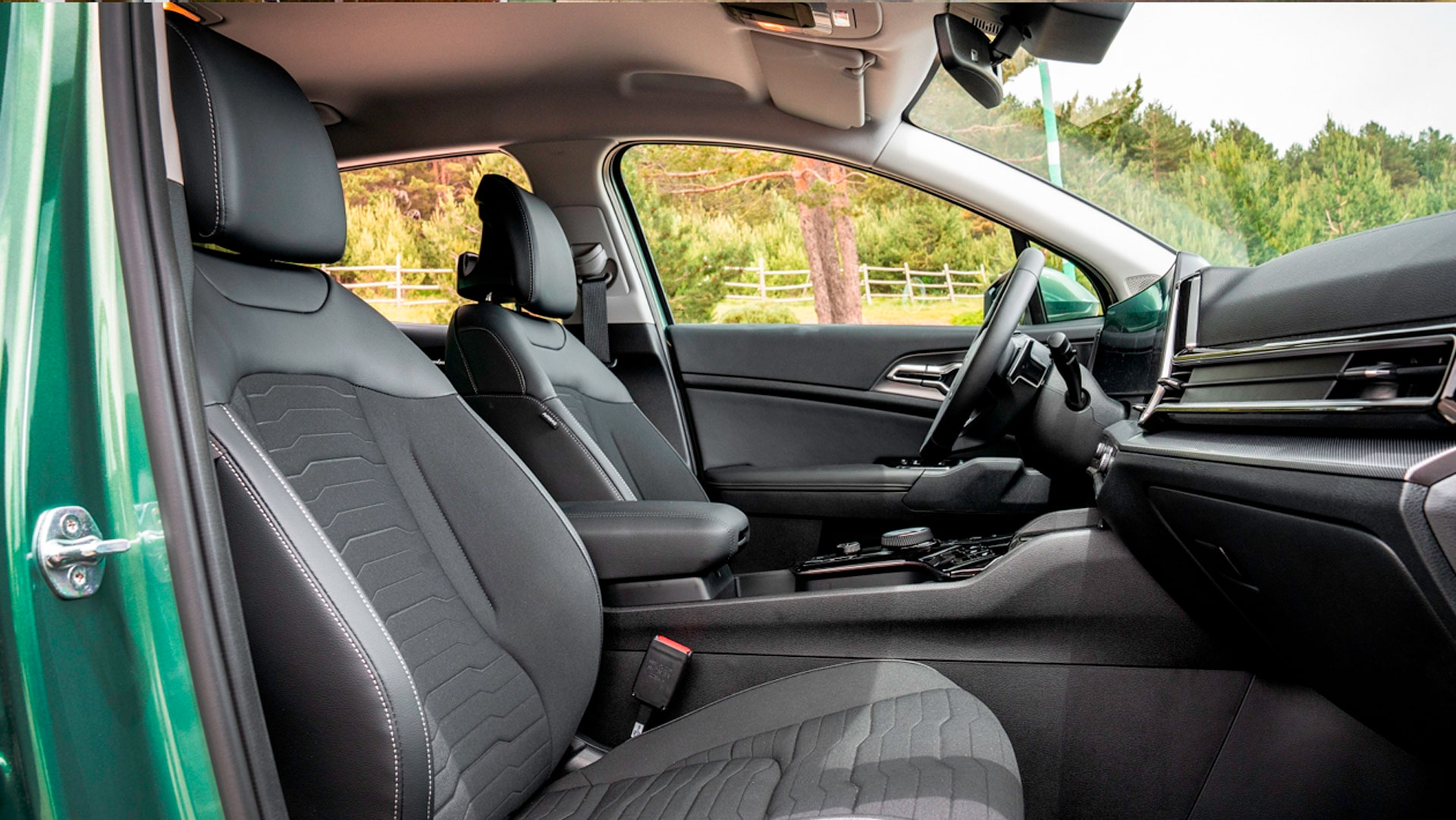 Kia Sportage Front Seats